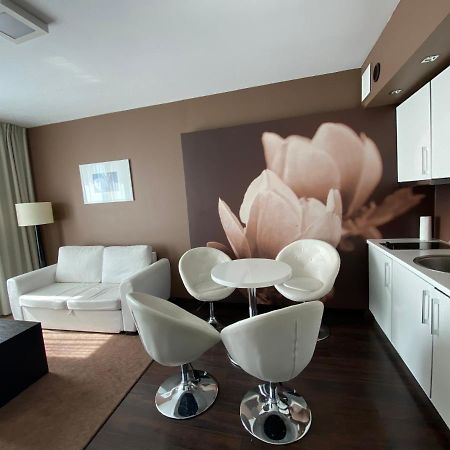Apartament Prywatny Salon Z Aneksem Kuchennym I Sypialnia W Hotelu Diva Kolobrzeg Luaran gambar