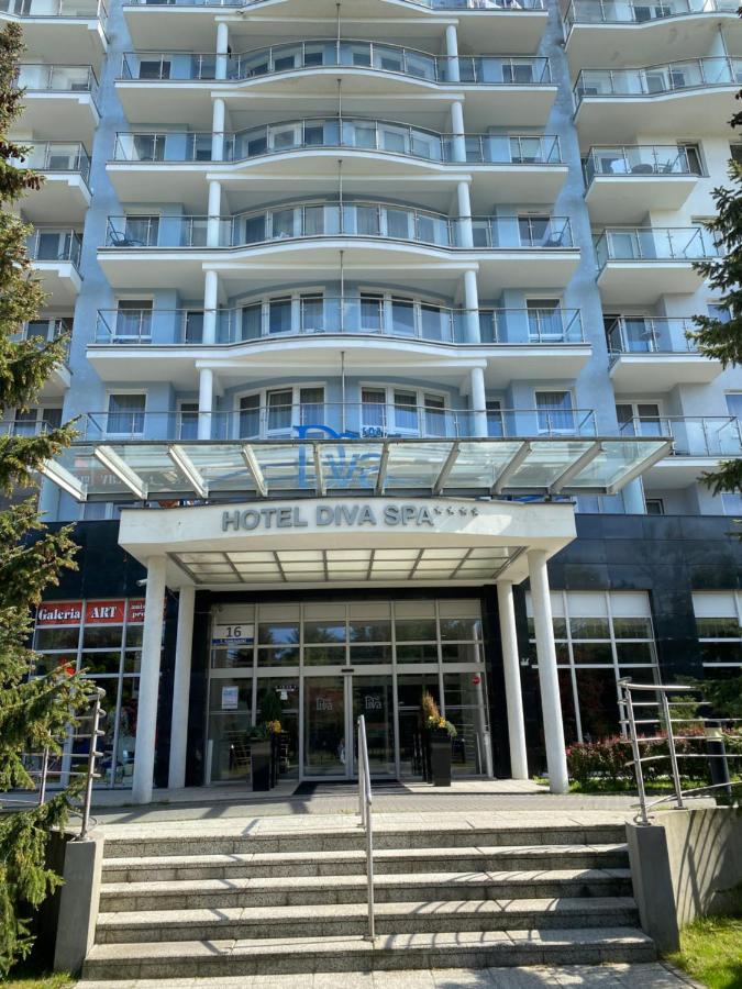 Apartament Prywatny Salon Z Aneksem Kuchennym I Sypialnia W Hotelu Diva Kolobrzeg Luaran gambar