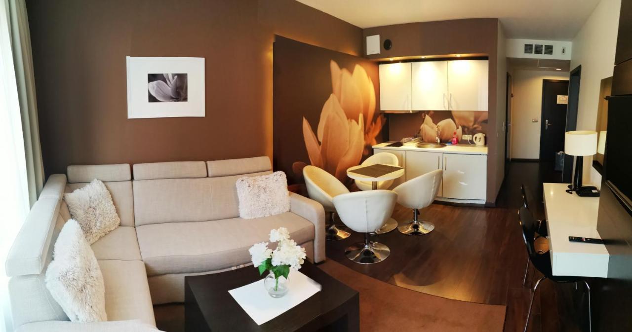 Apartament Prywatny Salon Z Aneksem Kuchennym I Sypialnia W Hotelu Diva Kolobrzeg Luaran gambar