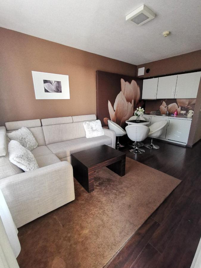 Apartament Prywatny Salon Z Aneksem Kuchennym I Sypialnia W Hotelu Diva Kolobrzeg Luaran gambar