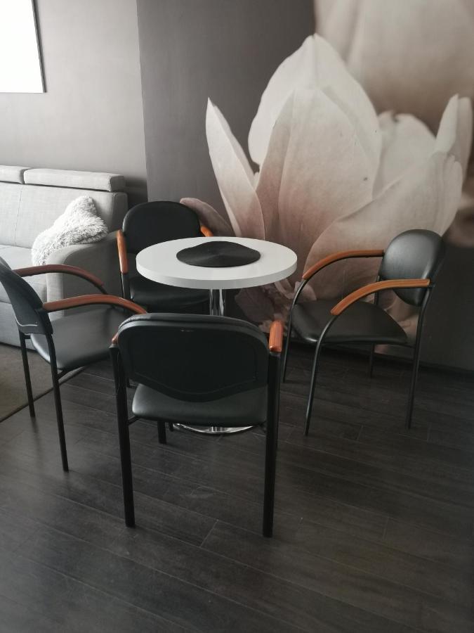 Apartament Prywatny Salon Z Aneksem Kuchennym I Sypialnia W Hotelu Diva Kolobrzeg Luaran gambar